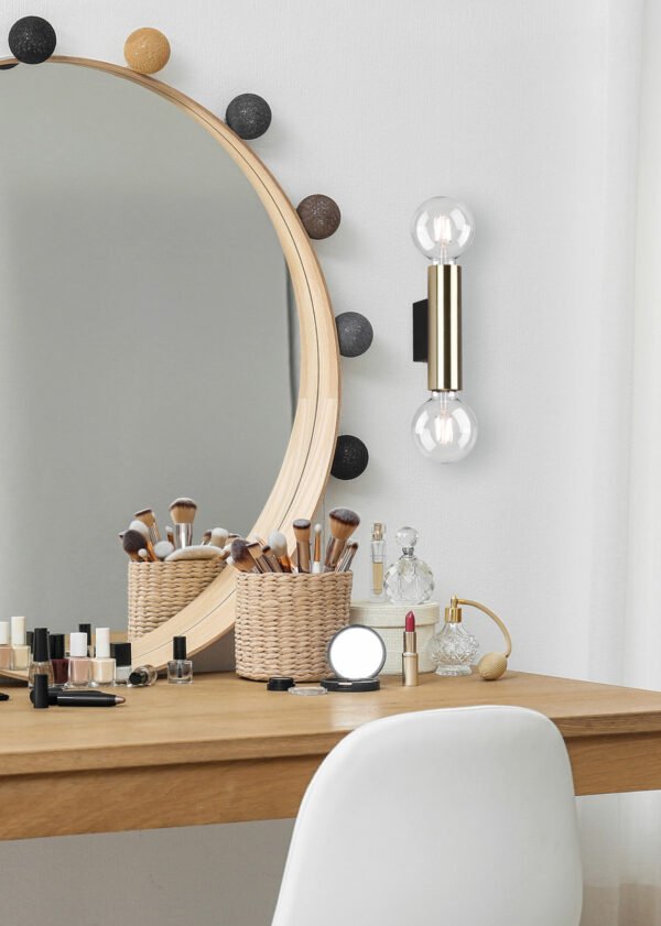 VALERIA-seinävalaisin mattamusta