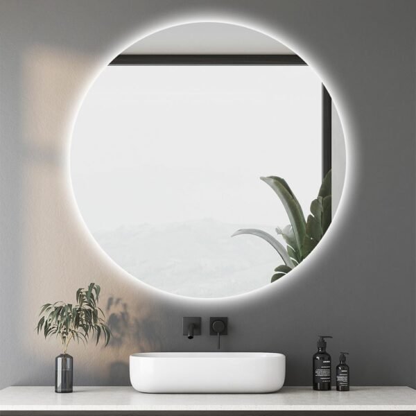 LORENZO-seinäpeili kylmällä valaistuksella