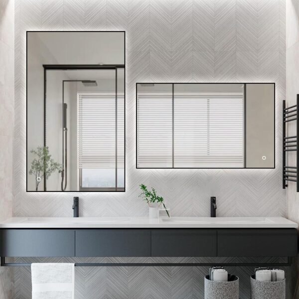 EIRA-seinäpeili valaistuksella