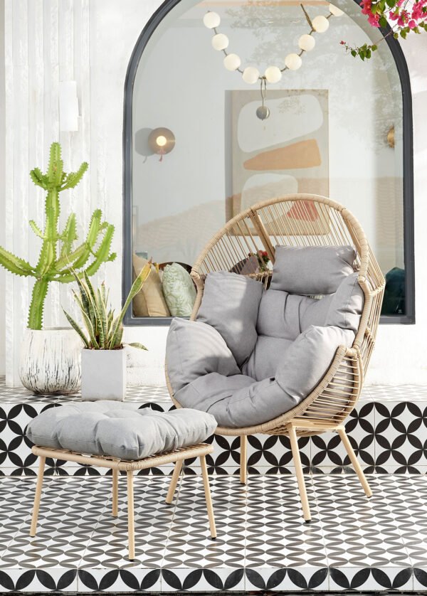 Punottu tuoli jaloilla CHLOE luonnonvärinen